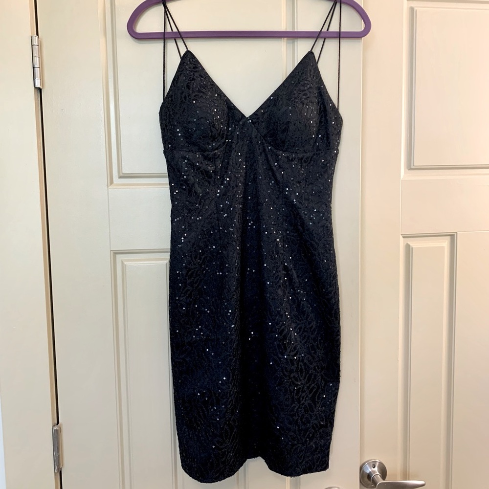 NEW Adrianna Papell Evening black cocktail dress with sequins, size 2
